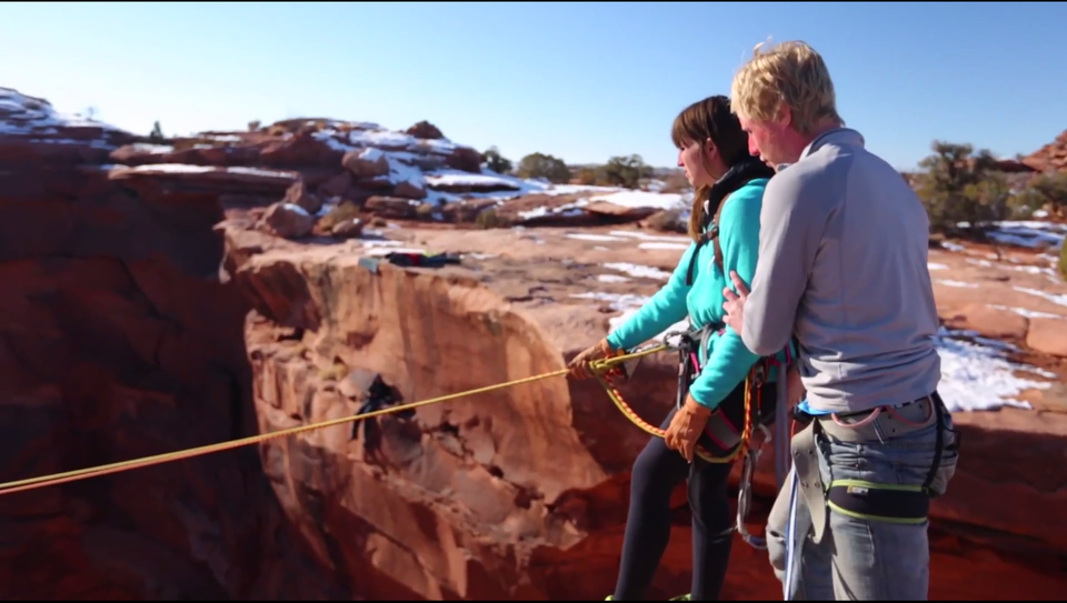 Photo of This Guy Pushed his Girlfriend Off a Cliff 1/3 by Sreshti Verma