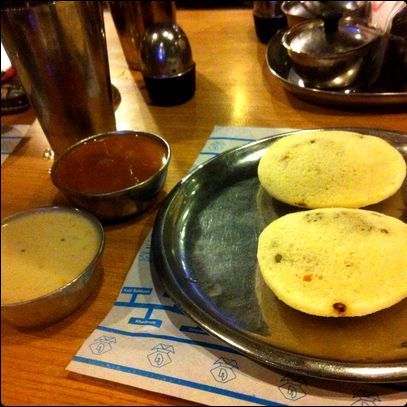 Photo of A Local Takes You Through Kolkata's Best And Lesser Known Eateries 4/10 by Sumedha Bharpilania