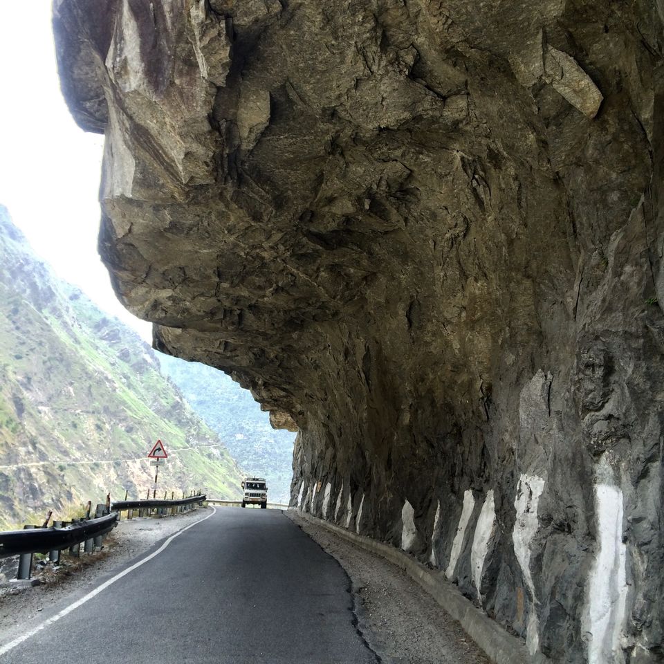 Photo of Driving on the deadly India Tibet Highway 30/47 by Abhishek Khanna