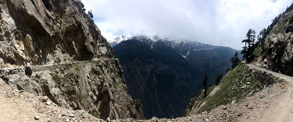 Photo of Driving on the deadly India Tibet Highway 38/47 by Abhishek Khanna