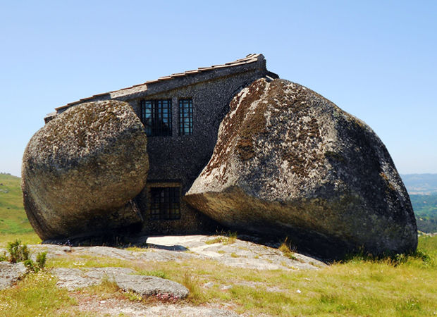 Photo of 12 Secluded Homes Built Far-Far Away From Civilisation. Yes Really That Far! 9/14 by Gunjan Upreti