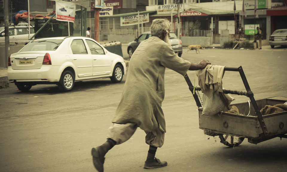 Photo of Inside Srinagar Pictures: Silence on the streets of Kashmir 8/8 by Anmol Arora (Boring Traveller)