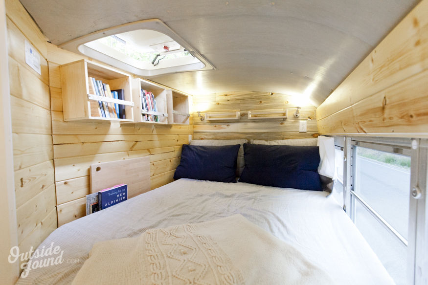 Photo of This Couple Live In A School Bus So That They Can Travel The World 4/13 by Gunjan Upreti