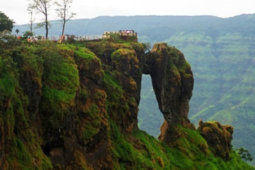 Photo of 10 Incredible Western Ghats Must-Visit Places 3/10 by Shazy Buoy's Travel Diaries
