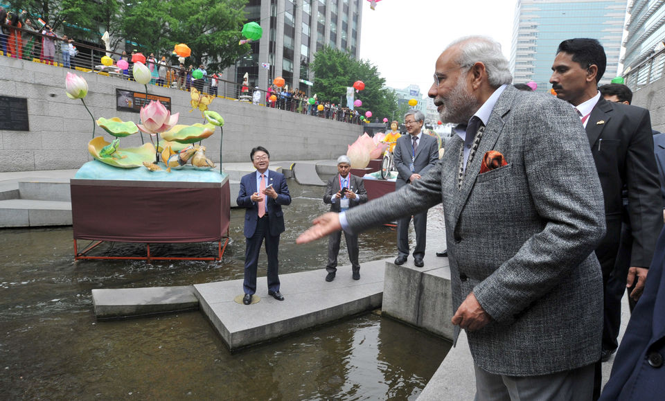 Photo of Around The World In 50 Pictures : Narendra Modi's Ultimate Travel Album 39/50 by Sreshti Verma
