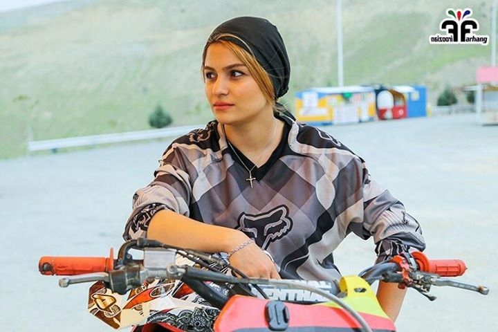 Photo of This Iranian Rider is Fearlessly Breaking Barriers on Her Bike to Fight Gender Inequality 5/7 by Gunjan Upreti