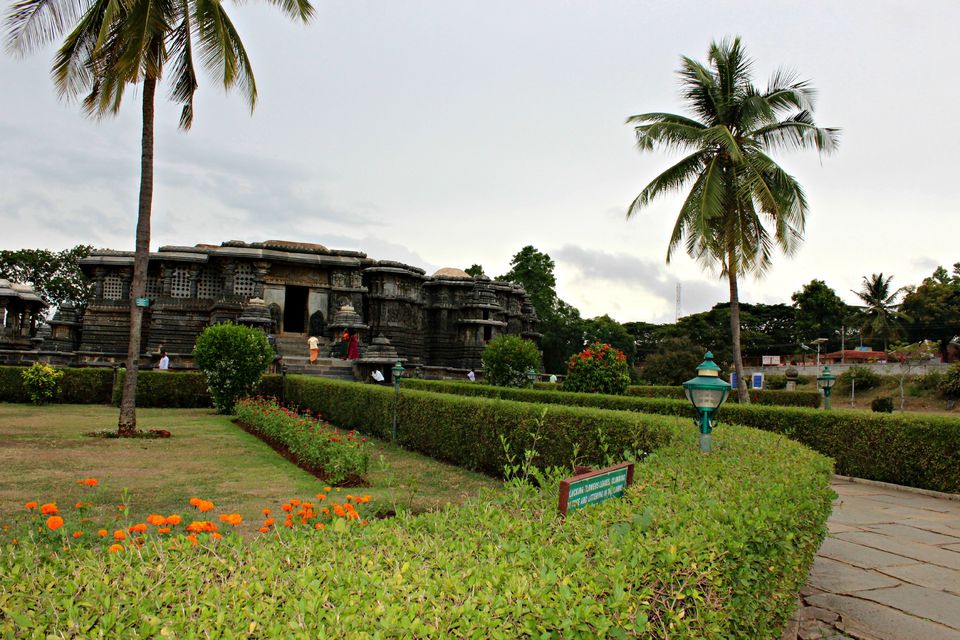 Photo of Halebidu- Prime example of Hoysala Architecture 3/6 by Sajna Ali