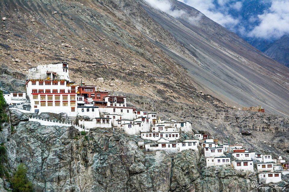 Photo of Ladakh Road Trip - A journey from 3020 ft to 18380 ft - "Trip to the Moonland" 11/31 by Saurov Nandy