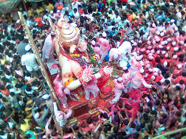 Photo of 12 Reasons Why Mumbai Has Spoilt You Forever 7/14 by Harleen Kalsi