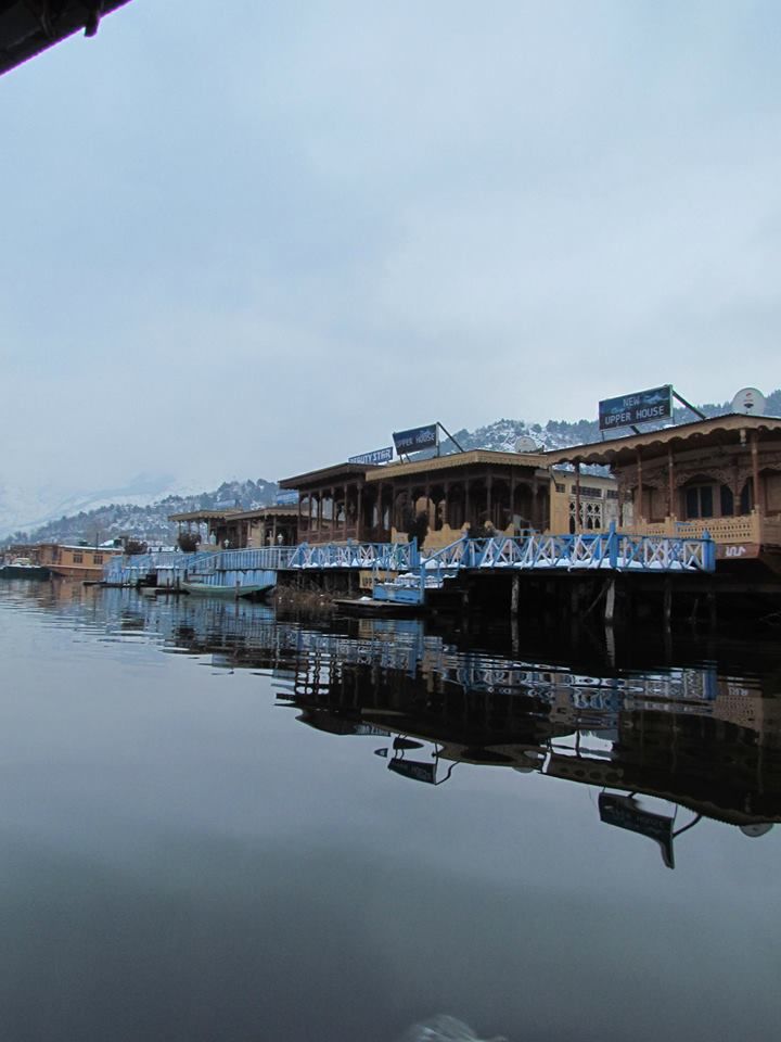Photo of Srinagar in Snow - World's Most Beautiful City 13/20 by Pratik Goel