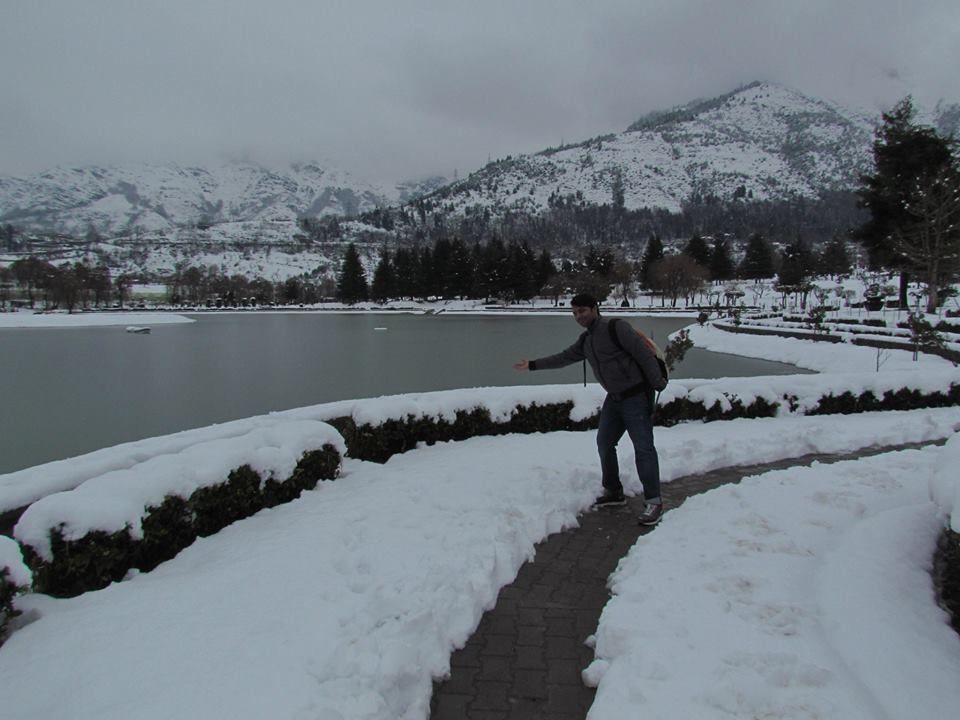 Photo of Srinagar in Snow - World's Most Beautiful City 18/20 by Pratik Goel