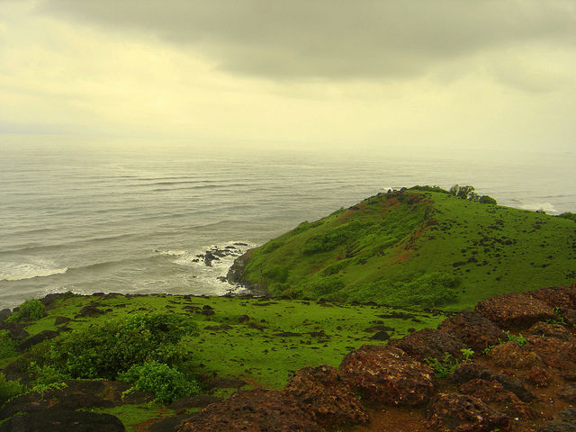 Photo of Best Sea Cliffs In India To Experience The Symphony Of The Waves 6/6 by Gunjan Upreti