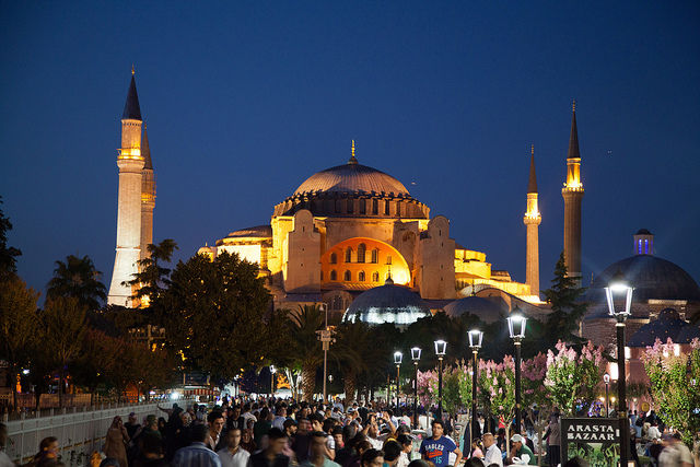 Photo of Here Are Some Ramzan Pics From All Over the World to Light up Your Day! 1/21 by Gunjan Upreti