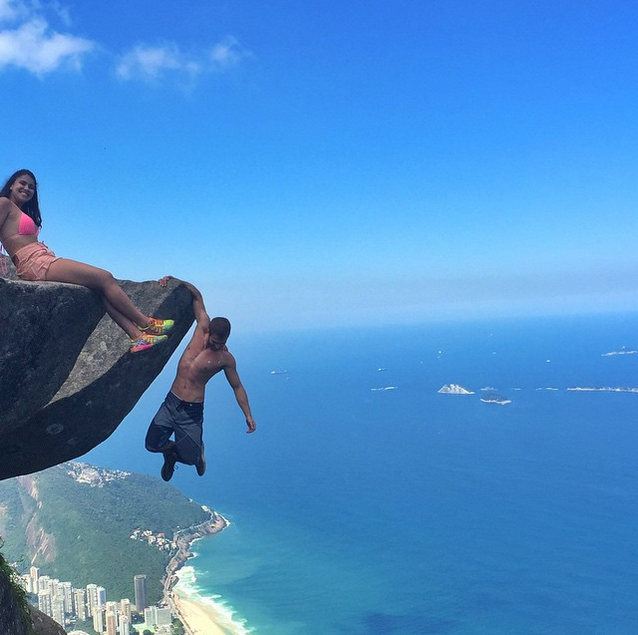 Photo of This couple is taking romance to dangerous heights 6/8 by Sreshti Verma