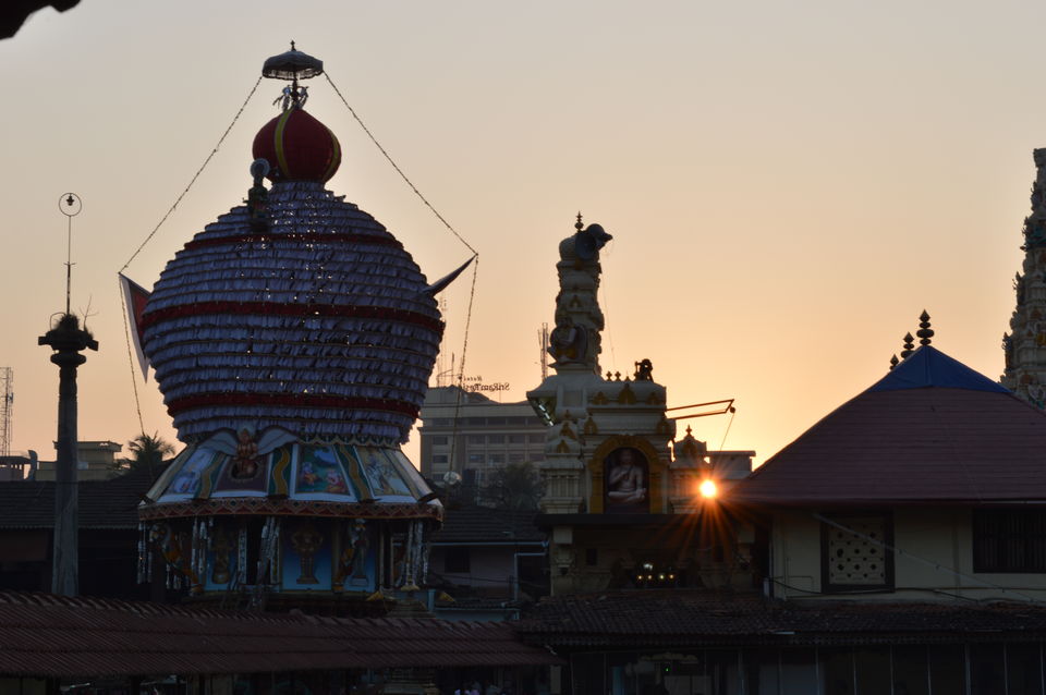 Photo of Dawn to Dusk : Kashmir to Kollam : Hills to Oceans 5/16 by Munish