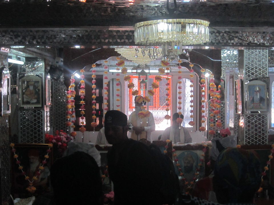 Photo of MANIKARAN: Holy Trinity of Gurudwara, Temples and Hot Springs. 4/4 by Somnath Verma