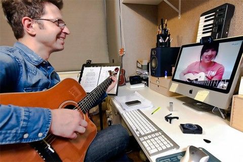 Photo of Broke On The Road? Here's How You Can Make Money While Traveling 10/11 by Disha Kapkoti