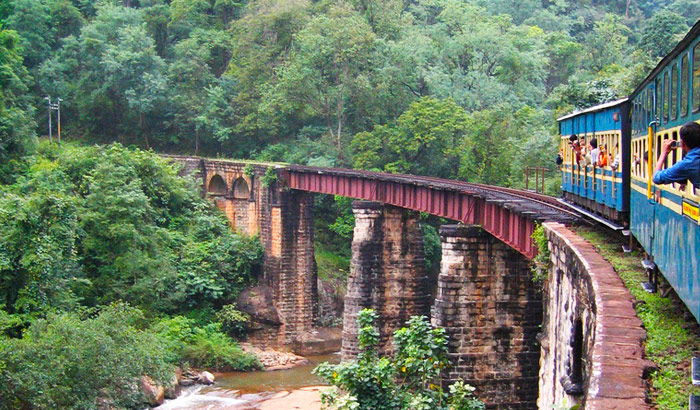 Photo of 10 Reasons Why the Indian Railways is Awesome! 18/19 by Saurav