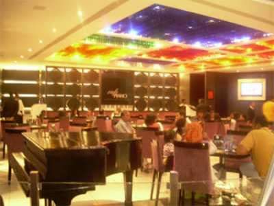 Photo of 9 places for a complete food indulgence in Ahmedabad 12/18 by Drashti Buch