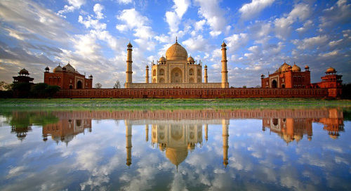 Photo of Some facts about Taj Mahal, World’s Seventh Wonder. What Else? 2/5 by Trippin' Tipsy