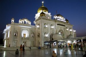 Ten places to hangout in CP, Delhi
