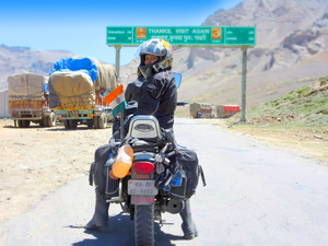 Meet the First Indian Female Biker to Ride Solo From Kanyakumari to Kashmir