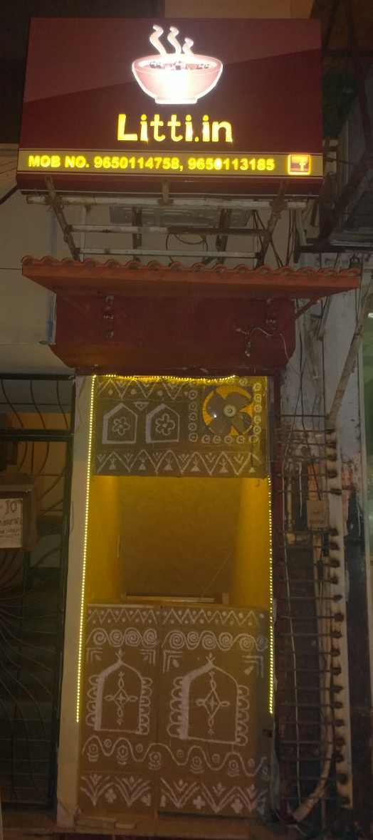 10 Hidden Restaurants In Delhi Ncr Hidden Gems In Delhi Tripoto From the historical ruins to scenic lakes, these places the streets over here are very narrow and it might be difficult to walk if the streets become overcrowded. tripoto