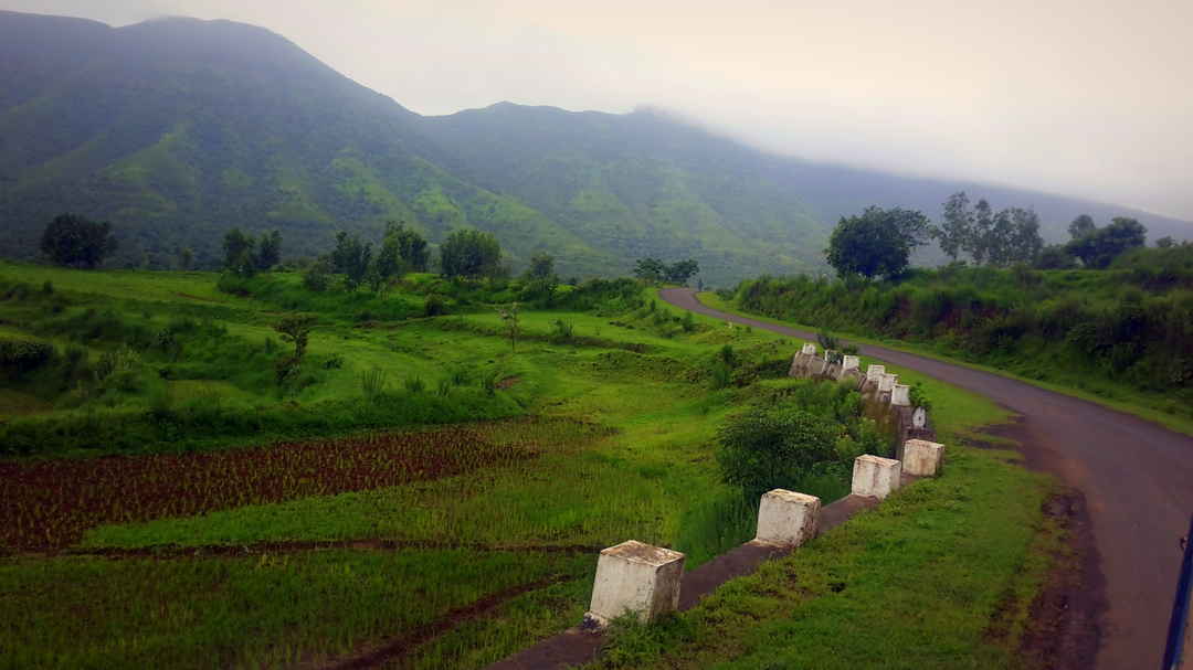 raireshwar fort in bhor located near pune check out raireshwar trek guide on tripoto tripoto