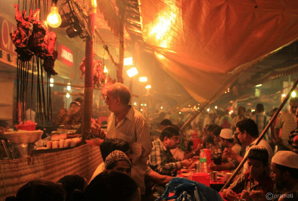 Photo of 12 Amazing Photographs of MUMBAI That Bring Out The Soul Of The City! 20/26 by Pramati Anand