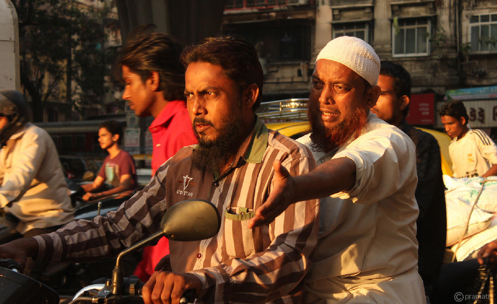 Photo of 12 Amazing Photographs of MUMBAI That Bring Out The Soul Of The City! 25/26 by Pramati Anand