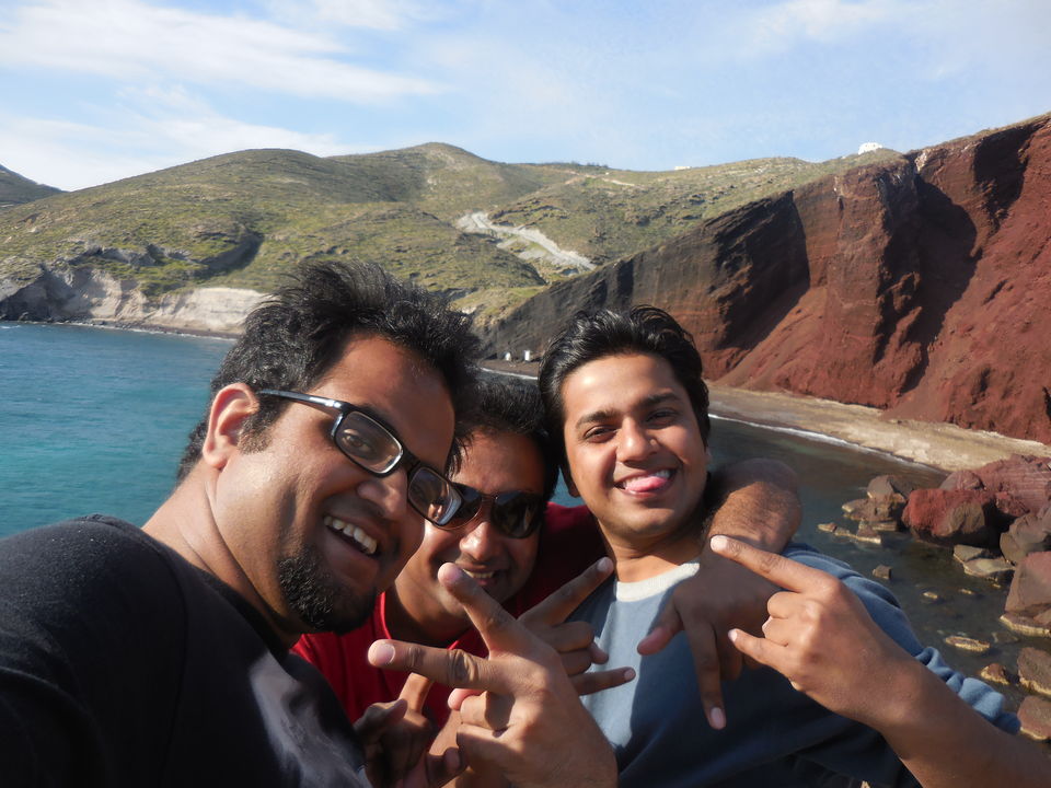 Photos of Perissa, Thira, Greece 1/1 by Ankit Garg