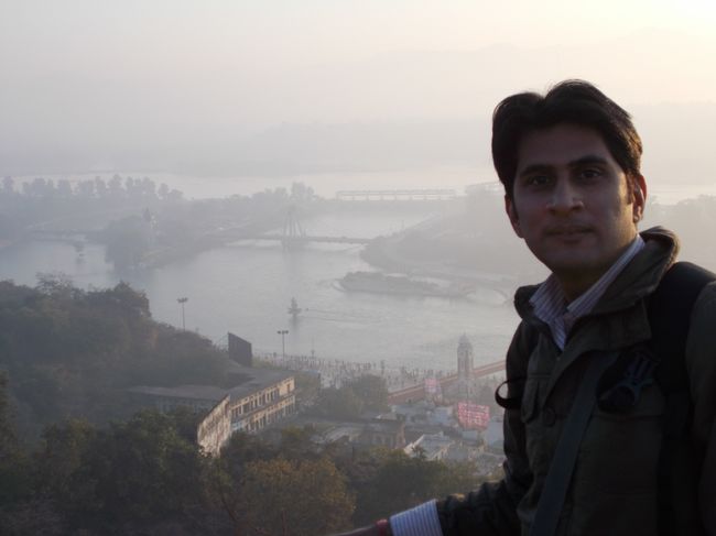 Photos of Gateway to Gods - Haridwar 10/12 by Mayank Pandeyz (with floating shoes)
