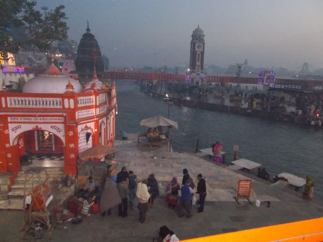 Photos of Gateway to Gods - Haridwar 3/12 by Mayank Pandeyz (with floating shoes)