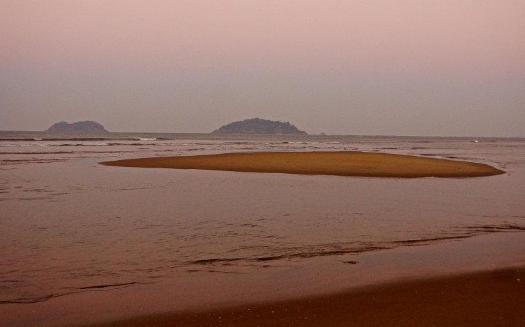Photo of Rabindranath Tagore Beach, Kodibag, Karwar, Karnataka, India by Onkar Patwardhan
