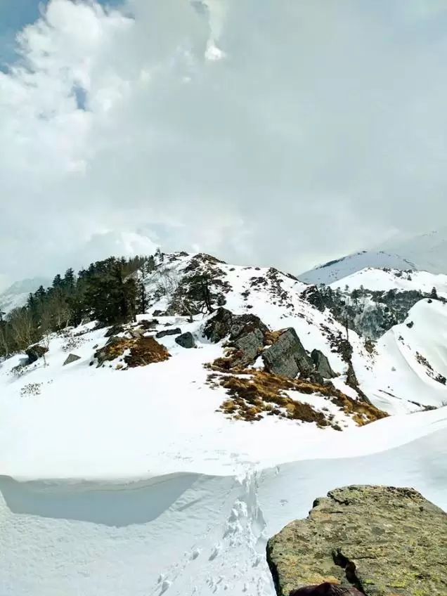 Photo of Kuari Pass: A Winter Trek You'll Never Forget! by Travel Beings