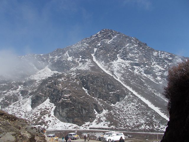 Photo of 5 PLACES TO VISIT IN INDIA DURING SUMMER ON A SHOESTRING BUDGET 5/12 by Sushree Kanti