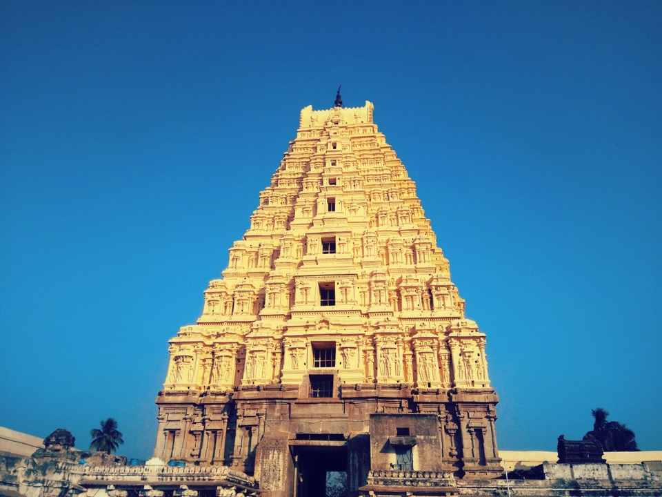 Photo of Sri Virupaksha Temple, Hampi, Karnataka, India by Meghali Ghosh
