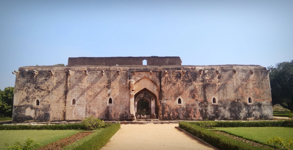 Photo of Queen's Bath, Karnataka by Meghali Ghosh