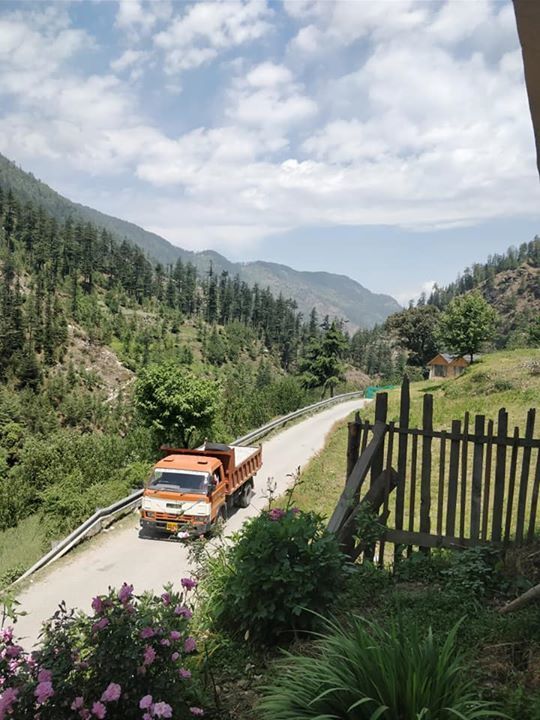 Photo of Jibhi, Himachal Pradesh, India by Surbhi Sabharwal