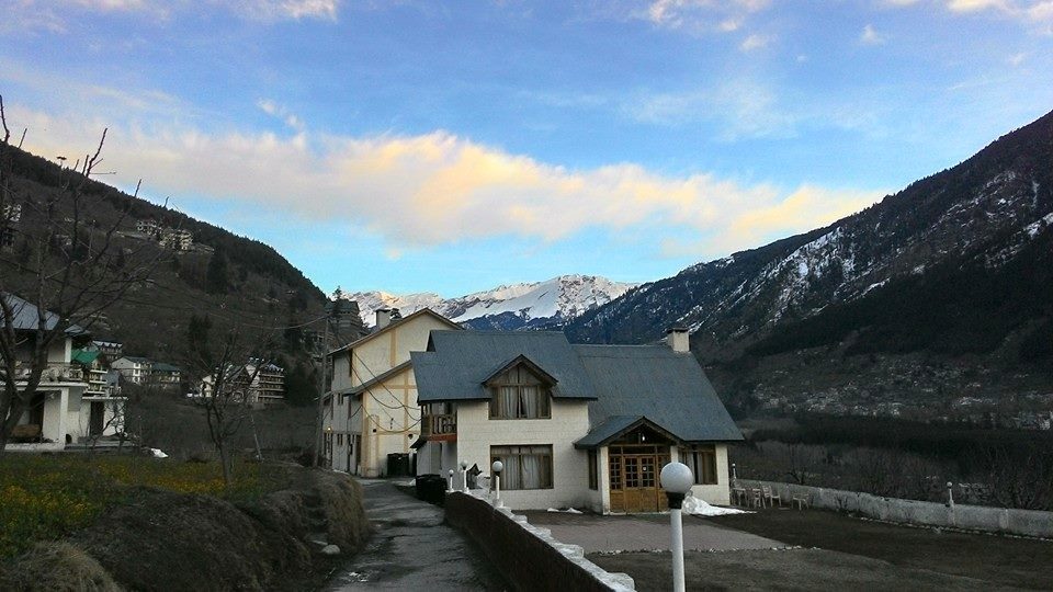 Photo of Motorcycling to those majestic mountains and the first time I saw snow 9/22 by Vinay Kr