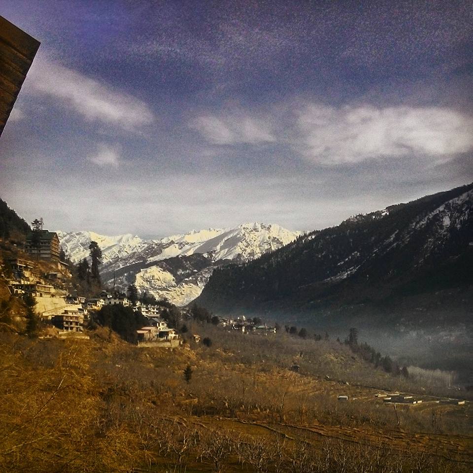 Photo of Motorcycling to those majestic mountains and the first time I saw snow 20/22 by Vinay Kr