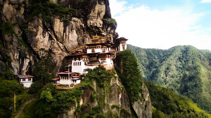 Photo of Hiking up the Tiger Nest? Here are the Do's and Don'ts by Swati Jain