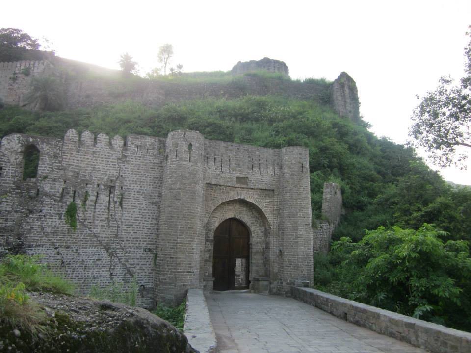 Photo of Kangra fort- where history speaks for itself 5/12 by Pooja