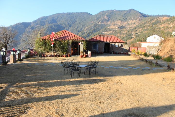 Photo of Kanatal, Kaudia Range, Uttarakhand, India by Tarun Jain