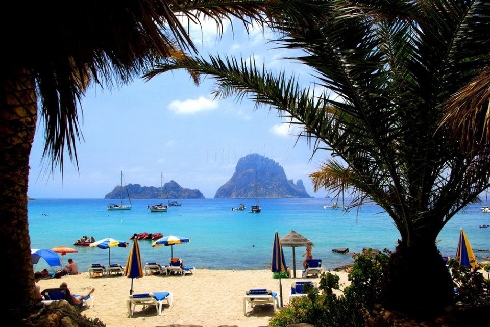 Photo of Why we L.O.V.E Ibiza? 7/10 by Aditi Mutyapwar