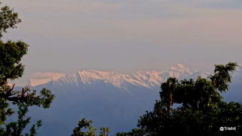 Photo of Deoria Taal, Rudraprayag, Uttarakhand, India by Bose Trishit