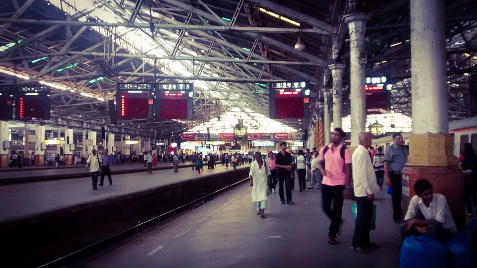 Photo of Running and Mumbai 3/15 by Rimi Sen