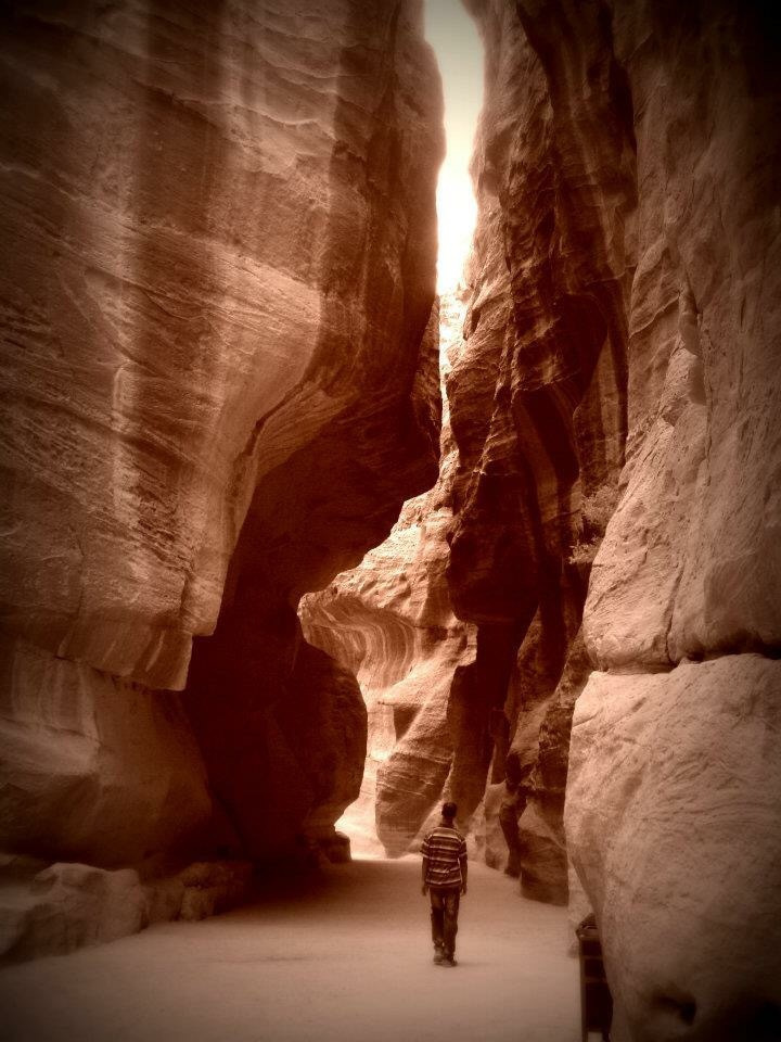 Photo of How safe is it to travel to Petra alone? 2/5 by Gayatri