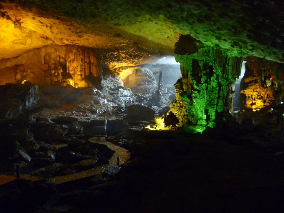 Photo of Sung Sot (Surprise) Cave by Jemima Durnford