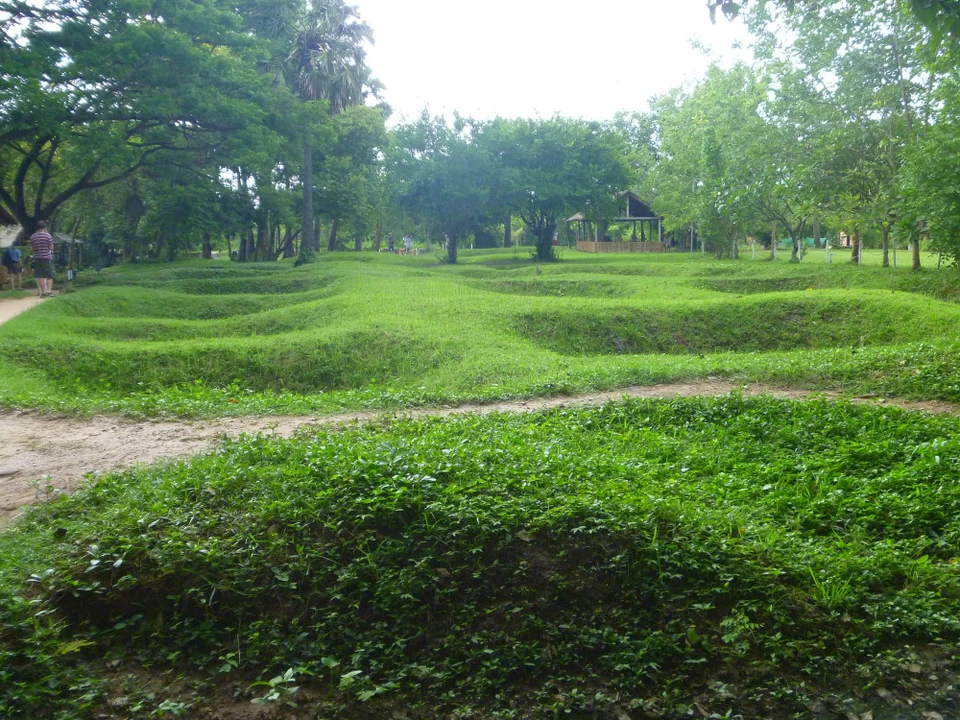 Photo of Killing Fields, ផ្លូវជើងឯក, Phnom Penh, Cambodia by Jemima Durnford